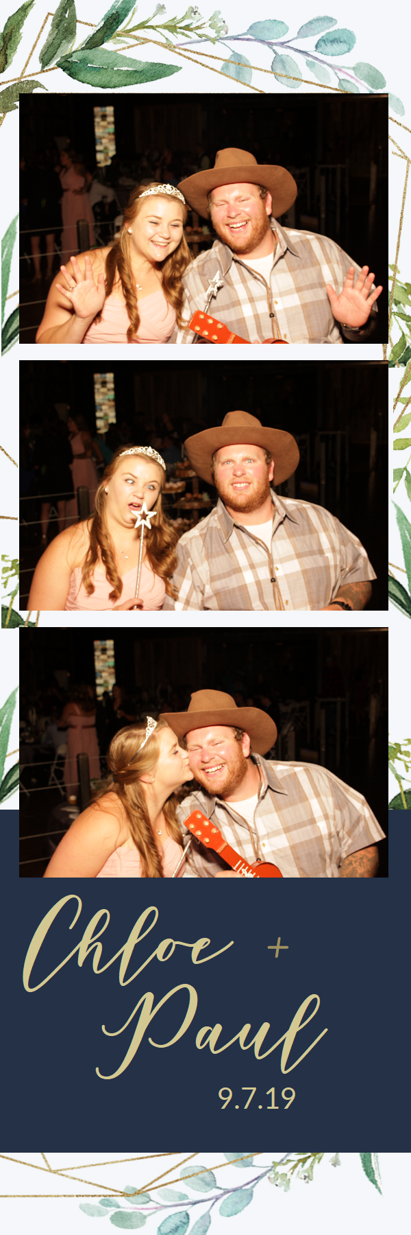 Chloe’s Wedding | View more photos from the event at gallery.photoboothbillings.com/u/PhotoBoothBillings/Chloe’s-Wedding